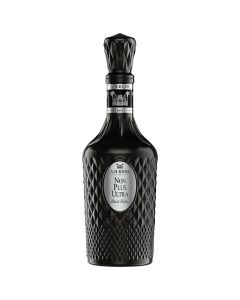 A.H Riise Non Plus Ultra Black Edition gift box rum 70 cl