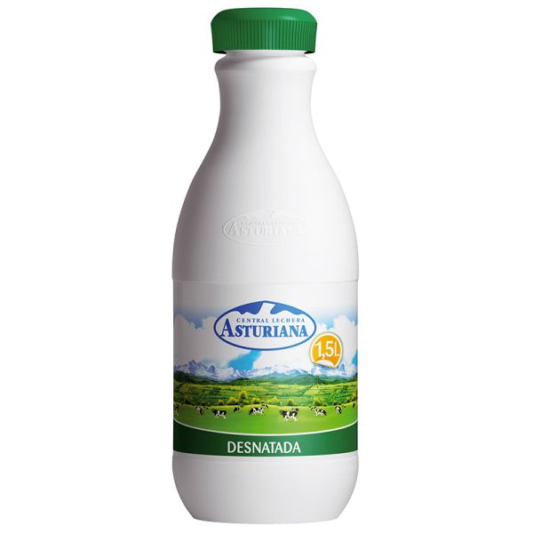 Skimmed milk Central Lechera Asturiana bottle 1,5 l